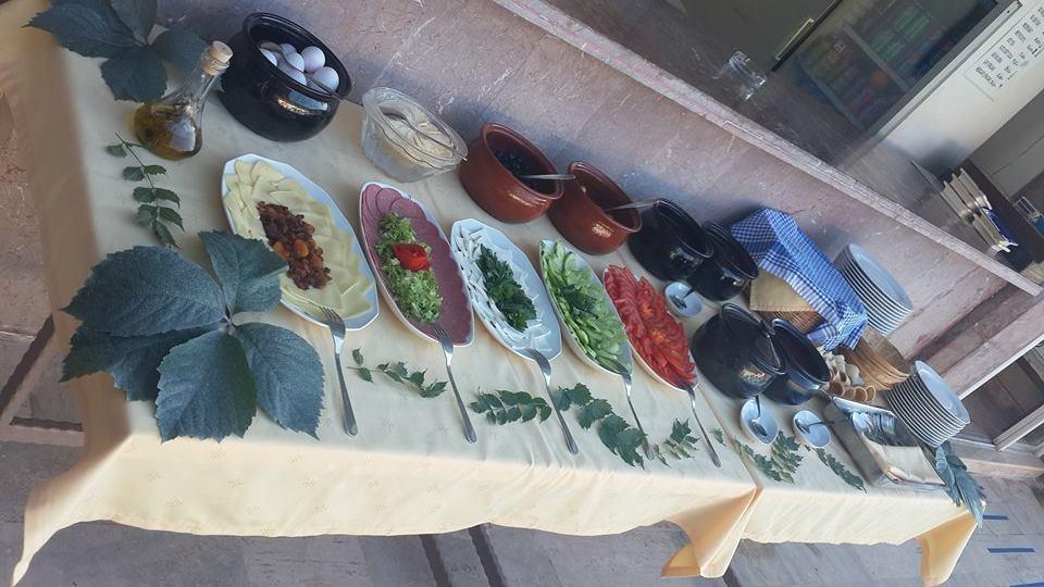 Kavala Hotel Turunç Buitenkant foto